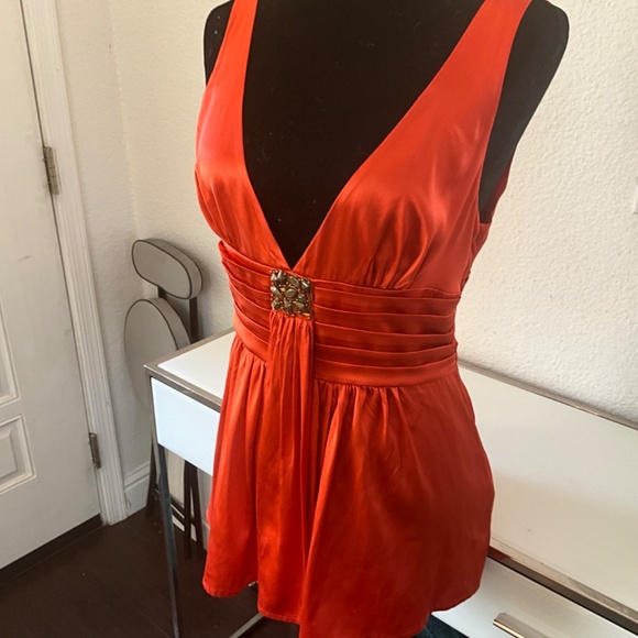 NWOT BEBE SATIN SILK SEXY BURNT ORANGE TOP L 😍😍😍 - Picture 3 of 11